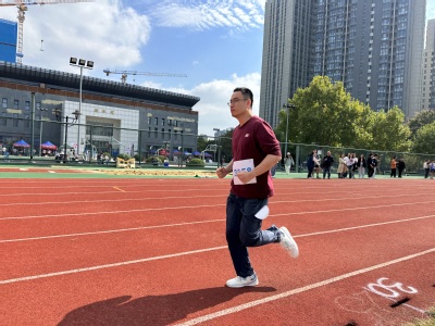 男子青年1500m 谢一凡 男子青年1500m 谢一凡