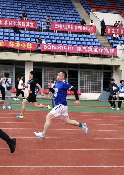 男子青年100m 俞晓东 男子青年100m 俞晓东