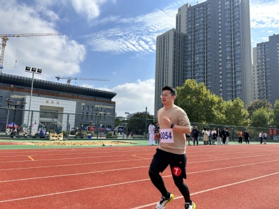 男子青年1500m 任杰 男子青年1500m 任杰